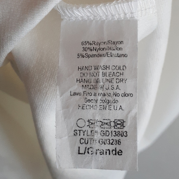 Off-White Bodycon Lace Dress - Picture 9 of 9